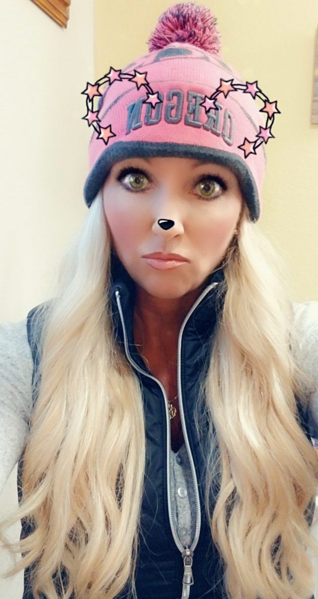 GirlGolfs's tweet photo. BOOM! All set for Christmas... Early!! ๐
๐๐๐๐ฅ #TimeToRelax #TimeToDrink #StressFree #JustLove #JustBe #WorthyAF https://t.co/euatoDVNOp
