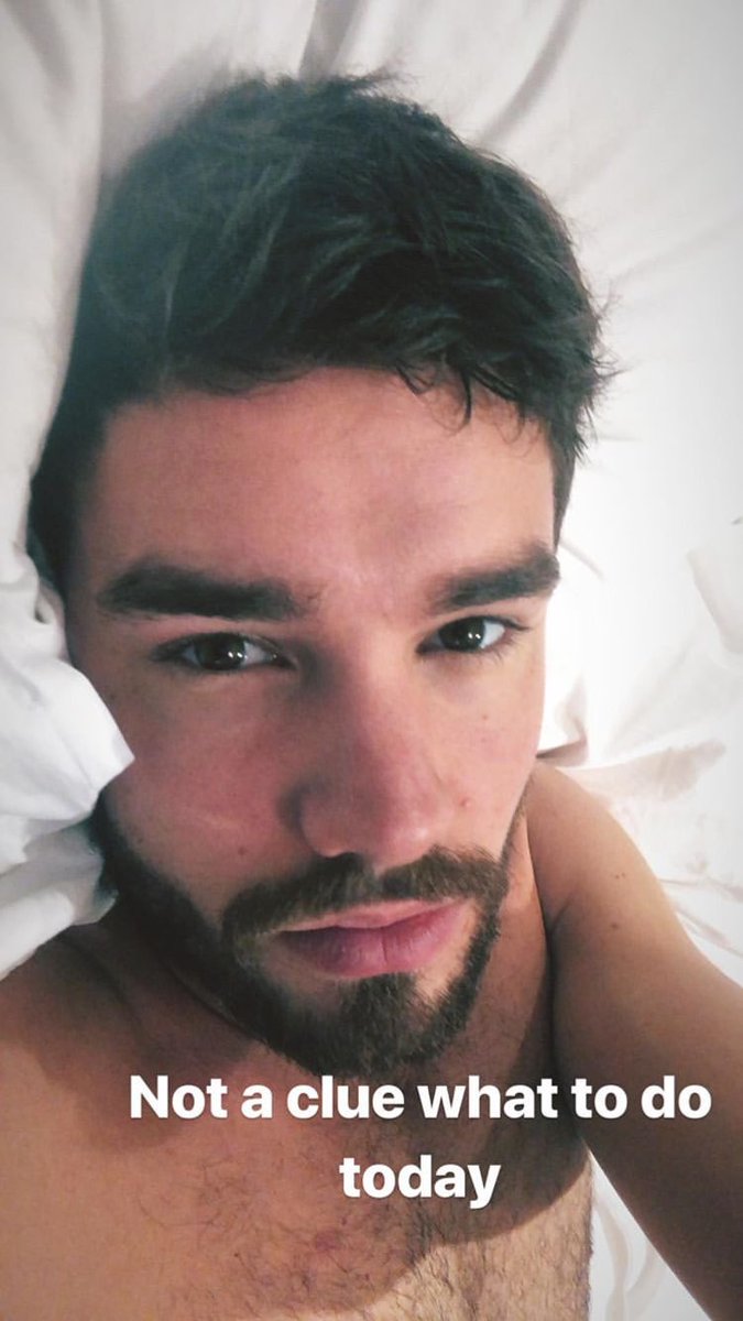 Payno4life's tweet photo. Release a song? @LiamPayne https://t.co/K8VDcSciOl