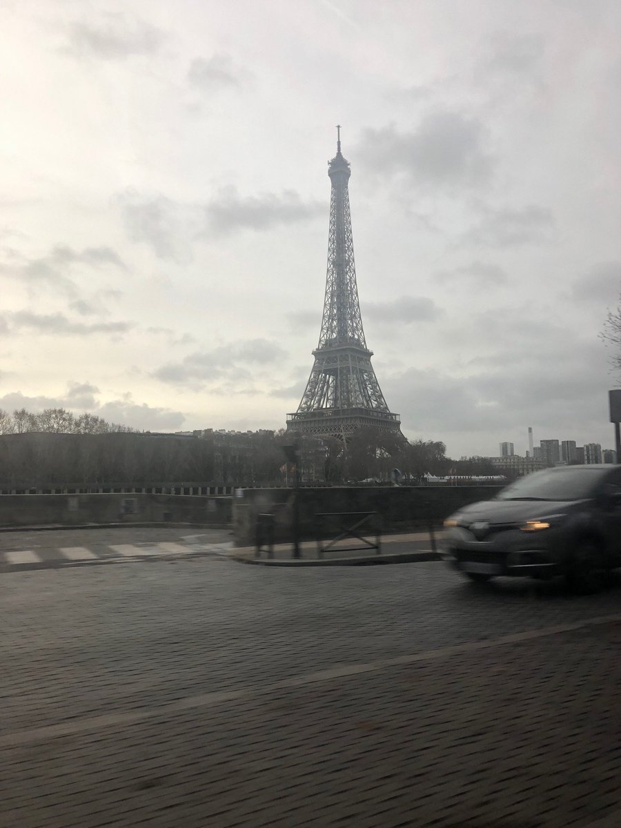 materialspeter's tweet photo. @KillersBeard Hi Guys from rainy Paris (see pic). I have been dodging the yellow vests and their police friends this afternoon, but what could be better for an intro for your grandson to CAFC than a victory of the "Red Vests" vs our lovely friends from Gillingham? Come on u reds! https://t.co/3VxOZ7uMEa