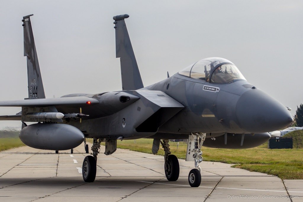 F-15X : نسخه جديده تقدمها شركة Boeing الامريكيه للبنتاغون  DvB4o1bW0AEoCRt