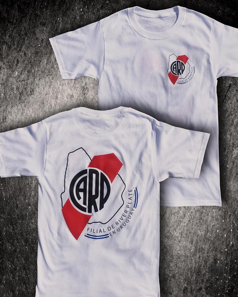 The_Rambuye's tweet photo. A la filial de River en Uruguay no les importa perder con #Alalin ni con nadie. Ganaron el partido más importante de su historia y nos siguen encargando remeras. ⚪️🔴#riverplate #carp #filialriver https://t.co/8tDp1bsb7p