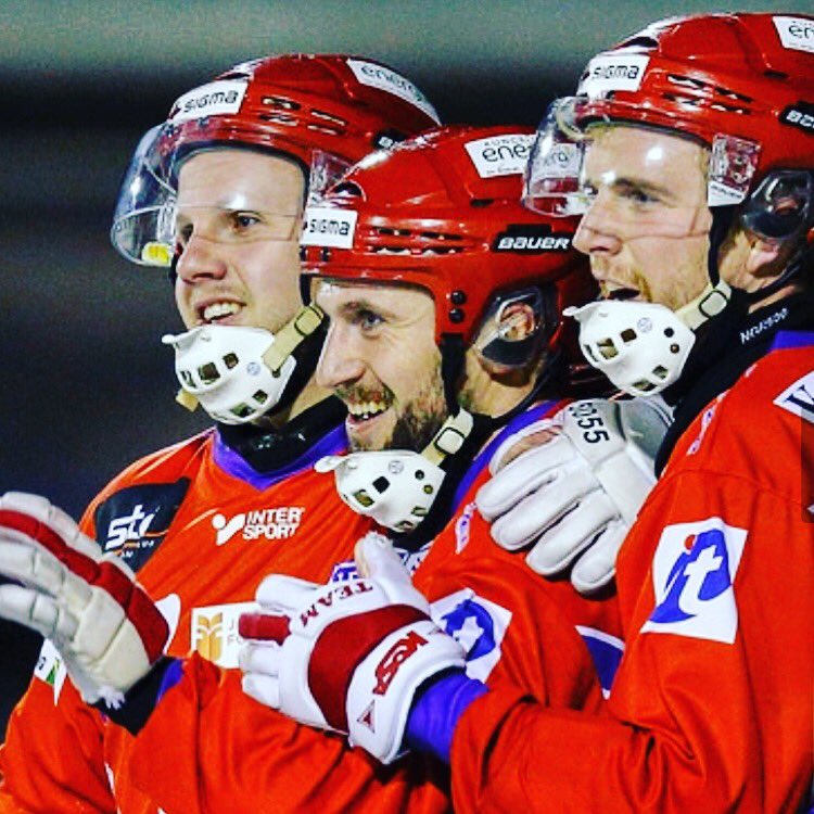 LeboffSvensson's tweet photo. Ted Skoglund till landslaget tack! #svbandy #viÀrkungÀlv #toppform https://t.co/nSJ5NsQseg