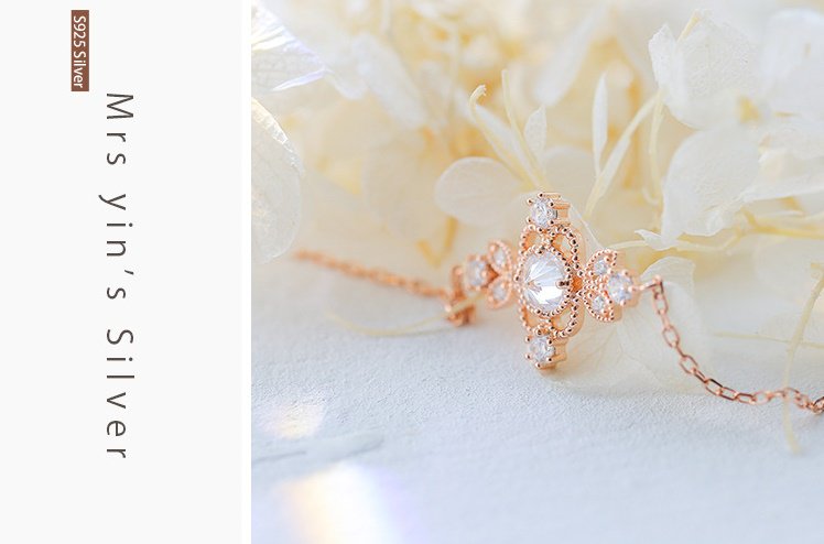 theshushop's tweet photo. (Pre-order) สร้อยข้อมือลูกไม้ 🌾 เงินแท้ 92.5 ราคา 320 บาท สีโรสโกล น่ารักมากก เส้นเล็กเล็กๆ เป็นเงินแท้ 92.5 มีทั้งหมด 3 ลาย สวยทั้ง 3 ลายเลย ดูรูปเพิ่มเติม 👇 (ปิดรับ 28/12) https://t.co/gGk02oZBpc