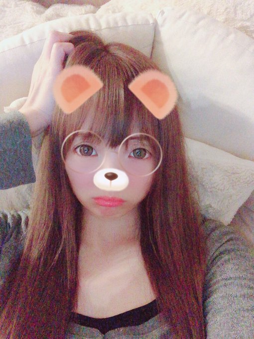 頭痛い。薬効かない。うぅぅぅぅぅ。 https://t.co/9pnwDucZSZ