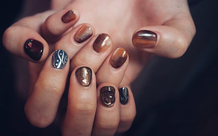 Nail Studio Liber على تويتر ダークで不気味に光るミステリアスな雰囲気から伝わってくる主張的で繊細な美しいネイル ダーク ミステリアス 不気味 主張的 繊細な 優しい 美しい ネイルデザイン Artnail 男性ネイリスト Nailstudioliber 与野ネイルサロン