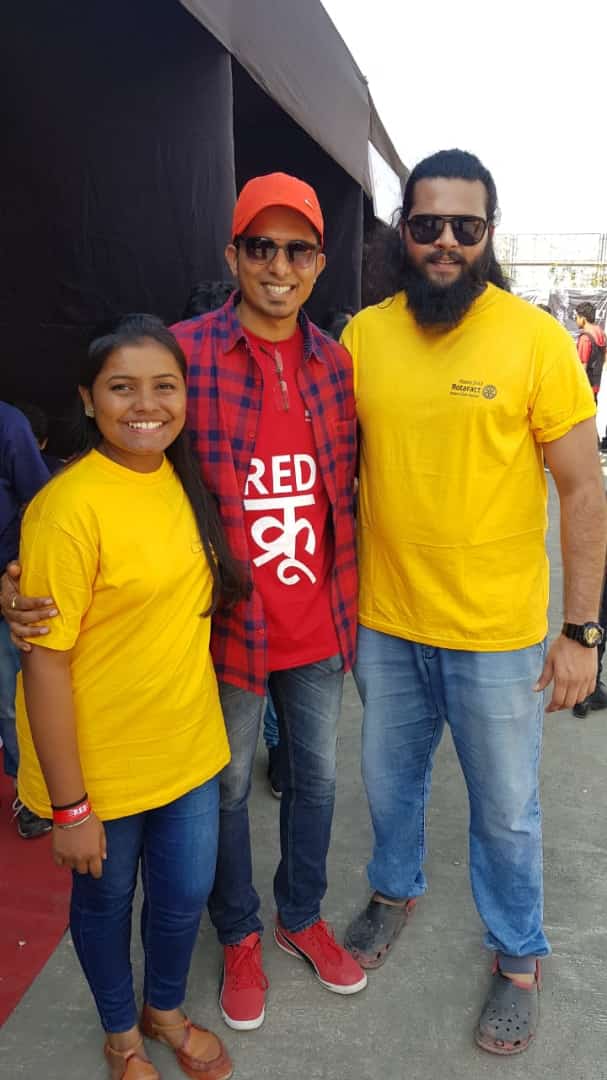 BhagyaNirphara3's tweet photo. With Vaibhav Da❣Team Zone
#Red_2k18❣❣
.
.
.
#Zone4 #Dhingana #AlwaysBeHappy #Go_Green #Go_Clean #Red2k18 #Red_Team #Ready_To_Red #Rotaract_Club #Rotaractor #ZRR #Jallosh #ChalaGajavuya #Rotaract51 #Ekatra3142 #Love3142 #RID3142 #India #Mumbai #Ulhasnagar #Ambernath #Badlapur. https://t.co/4DTT64WAJs