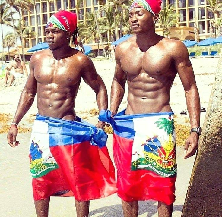 DominicanNude's tweet photo. Dominican Parade vs Haitian Parade 😬 https://t.co/9FDfmen5Ao