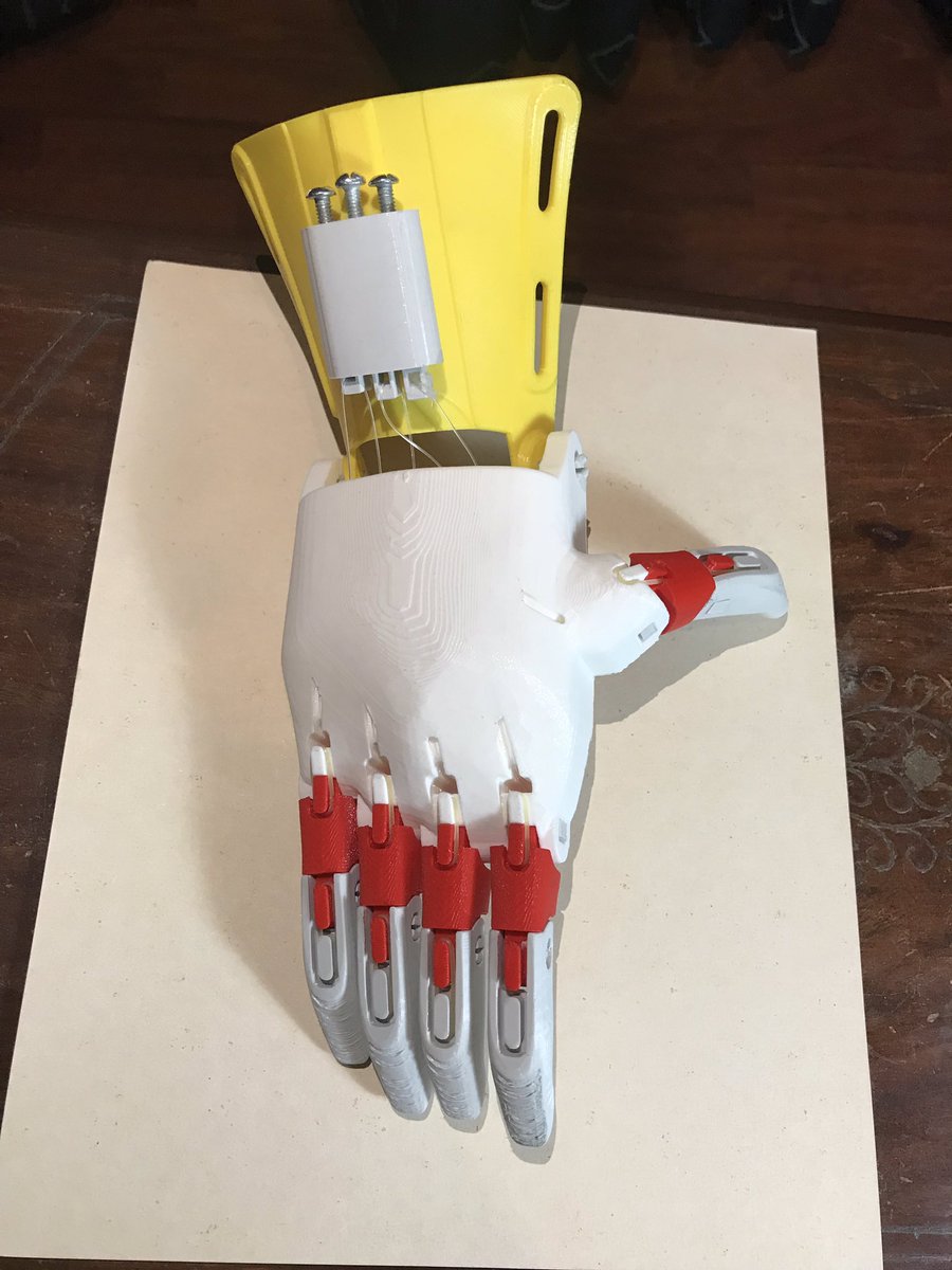AbdullahAltaf42's tweet photo. Last summer I got rejected from internships at two prosthetic companies. Was sad and mad for a while. Some time later,I was like you know what I’ll make my own prosthetic. Got the designs online and assembled the @TeamUnLimbited hand 🤚😄. https://t.co/ZfYA6jm9dC