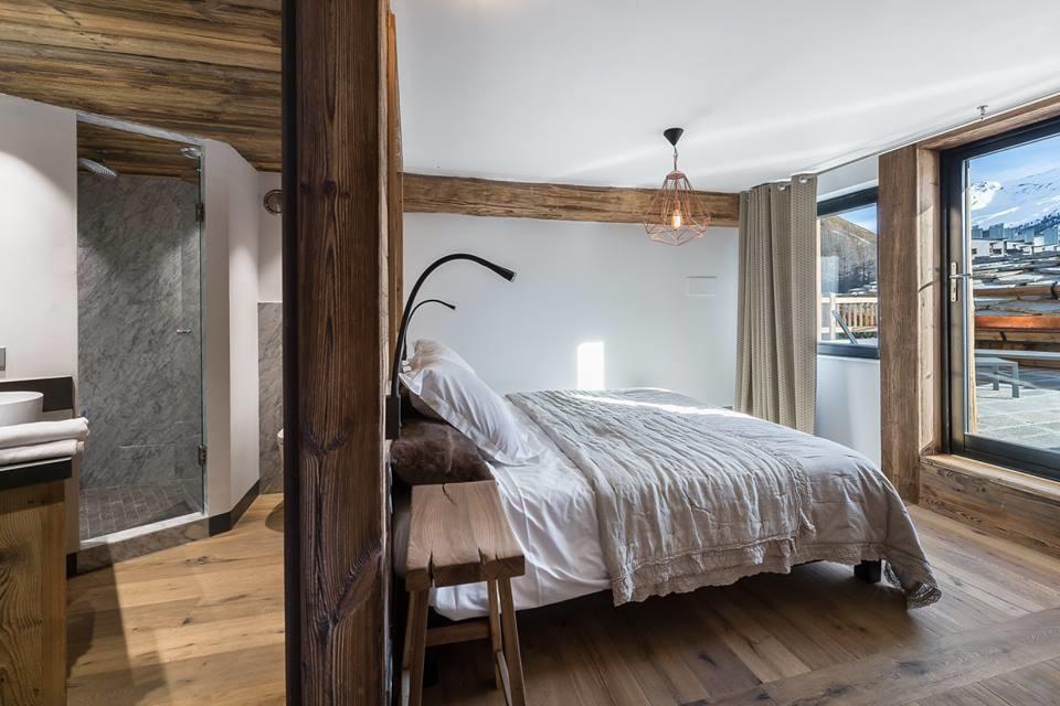 knightfrank's tweet photo. Your guide to investing in an #Alpine rental #chalet: https://t.co/LcEYeFasda #AlpineView2019 https://t.co/ztidVwjQtH