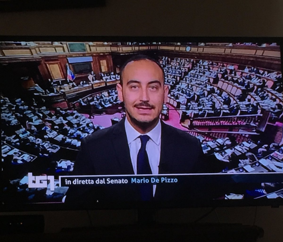 Antonio Iannamorelli (@aiannamorelli) on Twitter photo E quando la #leggedibilancio te la racconta <a href="/mariodepizzo/">mario de pizzo</a> comunque ha un gusto più #cool. #openbilancio E quando la #leggedibilancio te la racconta <a href="/mariodepizzo/">mario de pizzo</a> comunque ha un gusto più #cool. #openbilancio