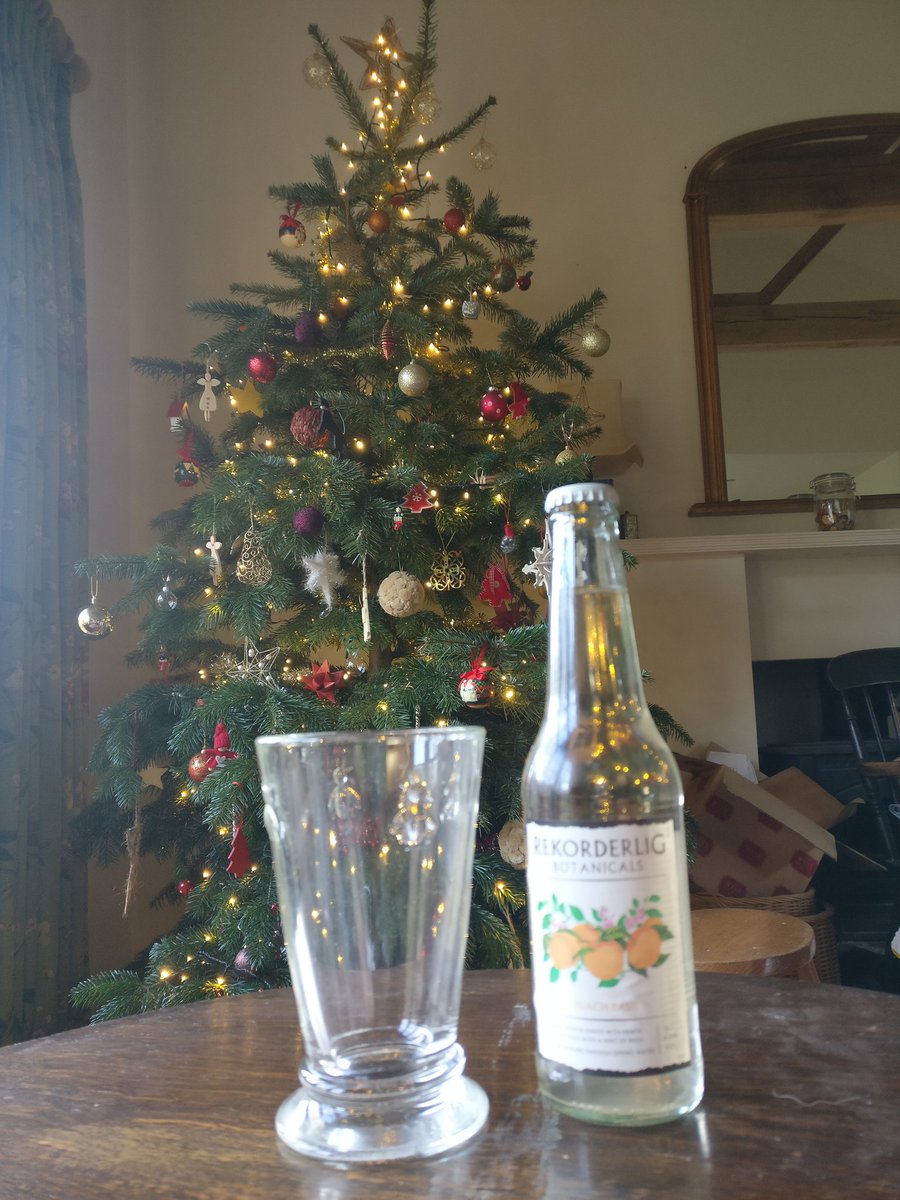 beatricebazell's tweet photo. The season of drinking inexplicable things at lunchtime is upon us 🍻🥂🎄🎁 #goodcheer #christmasdrinking #peachandbasilcider #treedecorating https://t.co/1cdoRDunbk