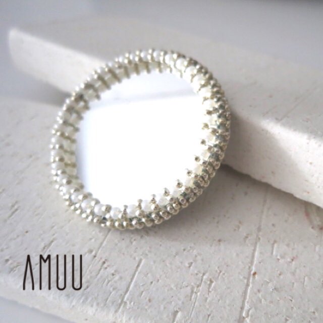 amuu_handwork's tweet photo. ✴︎AMUU出店情報✴︎
御徒町マーケット
明日！12/23（日）松坂屋上野店イベントスペース
＝松坂屋ANNEXと駐車場ビル間の通路
JR御徒町駅南口徒歩1分

#AMUU #ピアス #イヤリング #ネックレス #小物 #雑貨 #アクセサリー #ビーズ #ビーズステッチ #ビーズ刺繍 #クリスマス #上野 #松坂屋 #御徒町 https://t.co/zSubEnJRwP