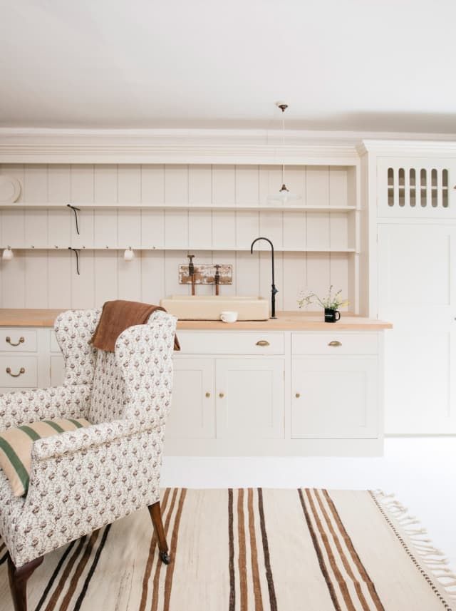 Rindigo_Inc's tweet photo. Open shelving is one the most popular—and also the most controversial—kitchen trends of recent years. 
https://t.co/8zkI9lAWhu https://t.co/mJlEnhMB7H
