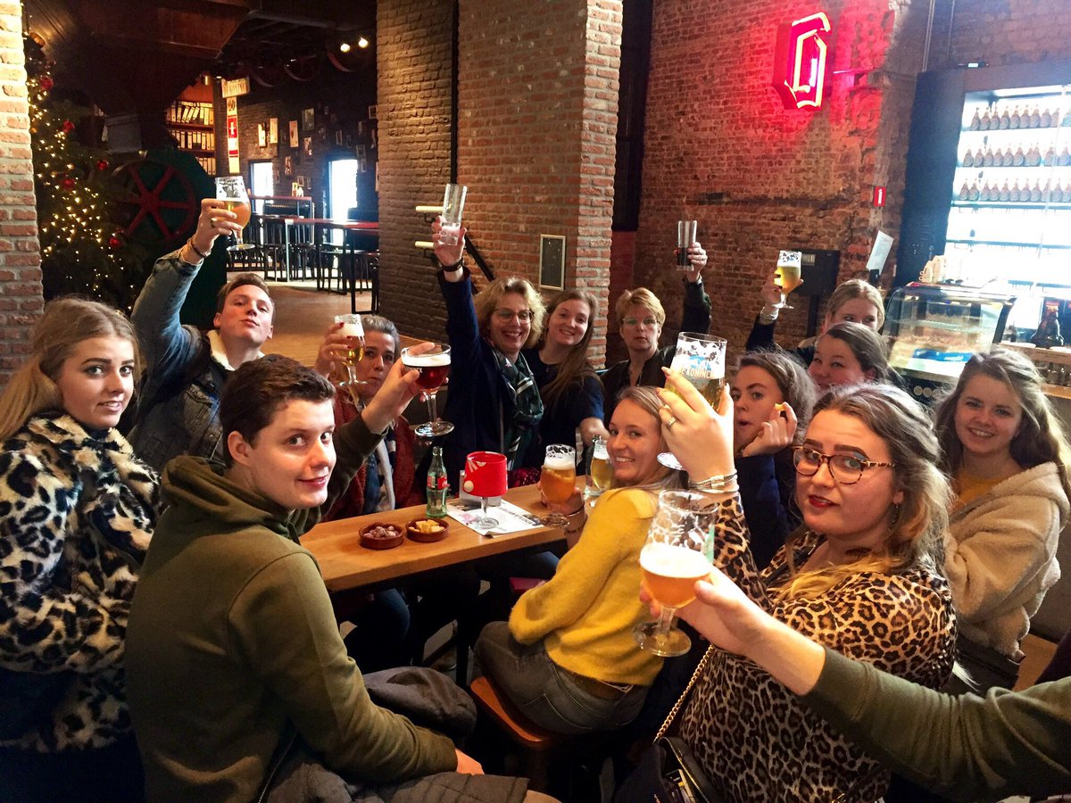 Op werkbezoek bij Brouwerij De Koninck. #ozitdatzo #koninck #hoortookeenpintjebij #bolleke #personeelsuitje #antwerpen