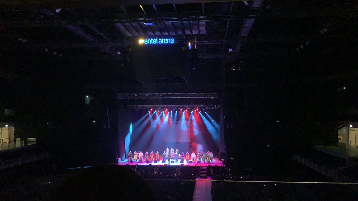 Tremendo espectáculo de Agarrate Catalina ayer en el Antel Arena !! La destrozó !! <a href="/LaCatalinaok/">Agarrate Catalina</a> <a href="/AntelDeTodos/">Antel</a> <a href="/antelarena/">Antel Arena</a>