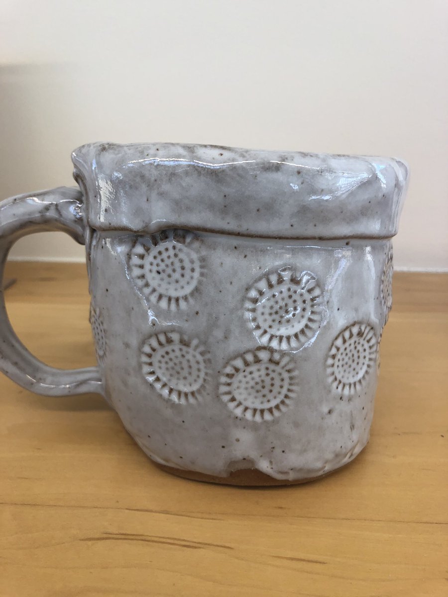 icaga2004's tweet photo. Got another piece glazed. #pottery #happyholidays #christmasorders #christmas #Christmas2018 #soaporders https://t.co/iiv1Ej0aj1