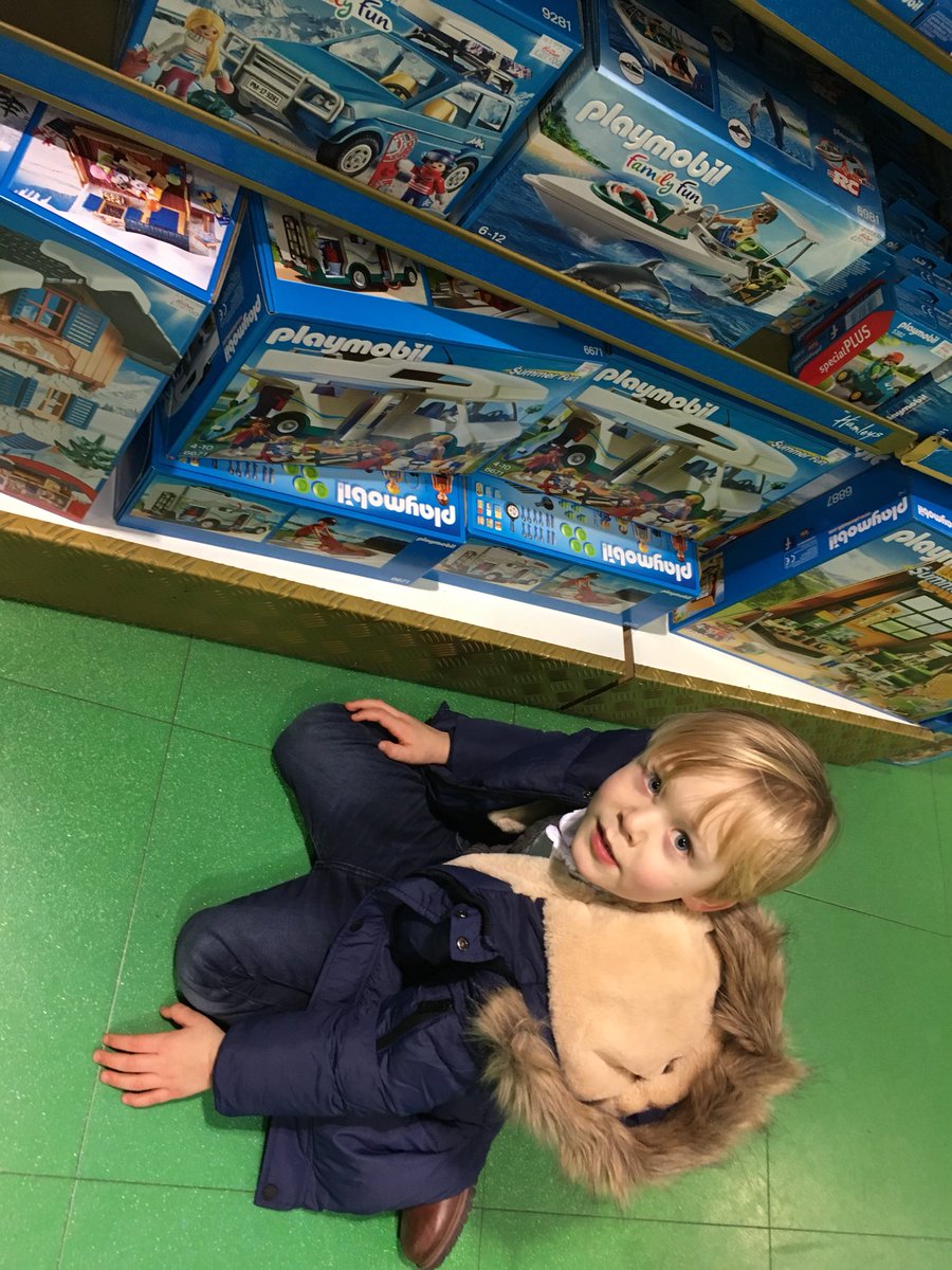paulsthomp's tweet photo. In hamleys with Leo -  this is Christmas https://t.co/7gmrvjuDdz