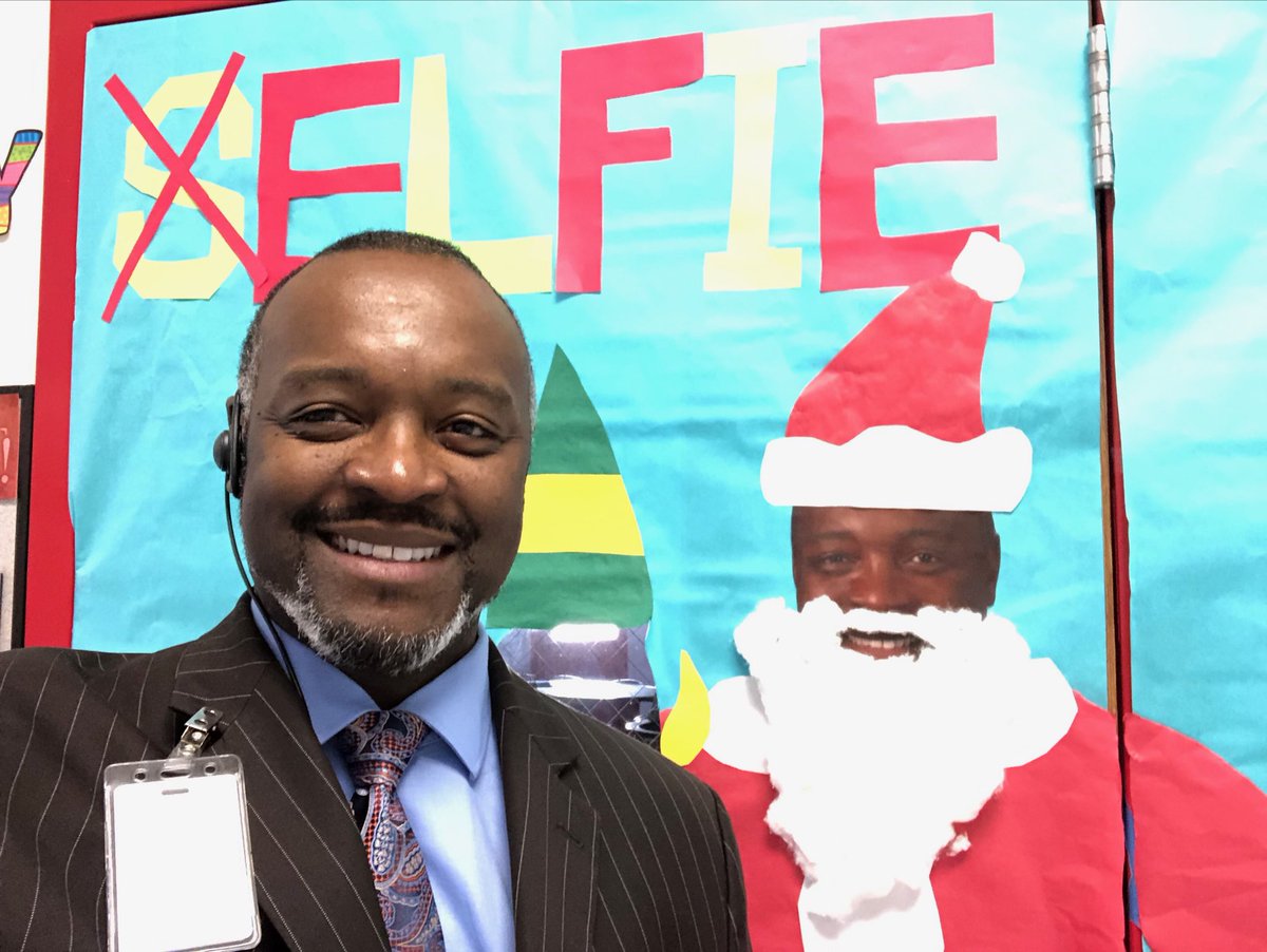 DrJMWelch's tweet photo. I guess my students and staff are foreshadowing!  Merry Christmas! #DVPROUD https://t.co/ZEcAluPQUl