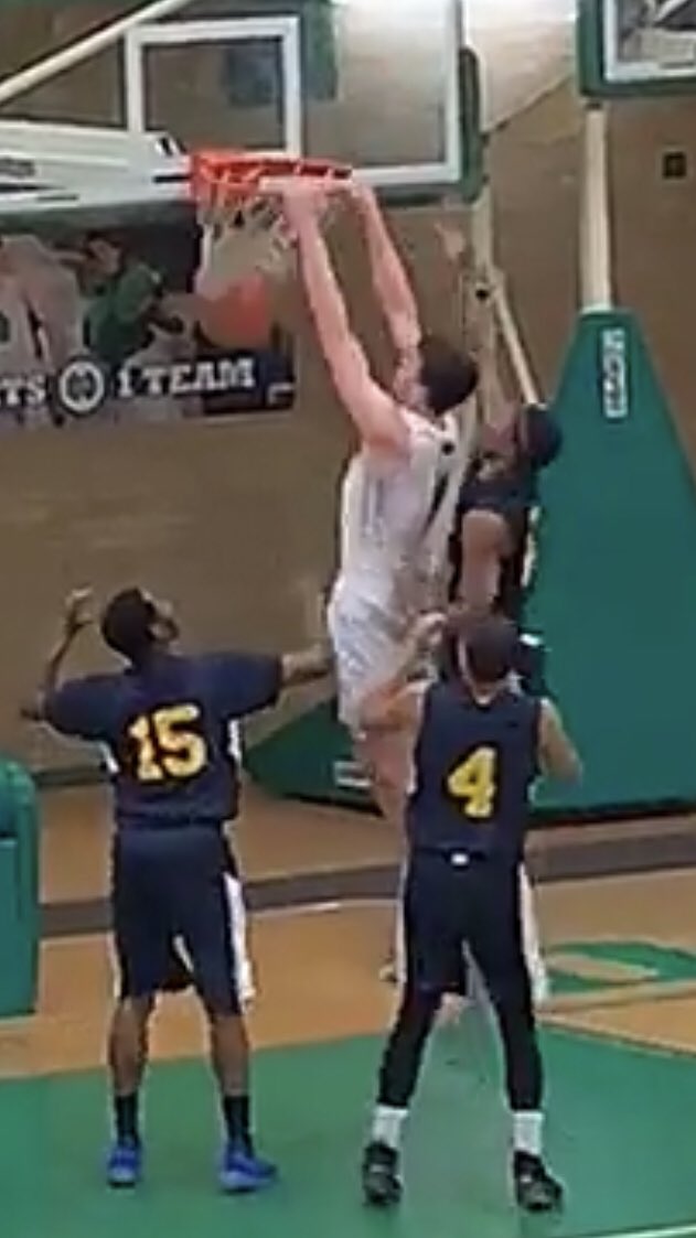 TroyD1960's tweet photo. #cleaninguptheboards #tipdunk @NDCP_Hoops https://t.co/hqqfktY37p