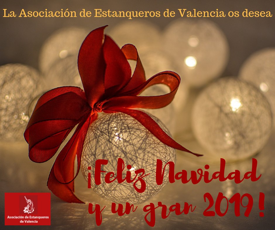 EstanquerosVal's tweet photo. Desde @EstanquerosVal queremos desearos a todos una ¡Feliz Navidad y un gran 2019! @EstanquersBCN @Estanquerosmur2 @infoestancos @EstanquersCat @aliestanco @estanquerosalm @No_Contrabando @jairojunciel @CasaTabaco @pasionhabanos @StopContrabando @guardiacivil https://t.co/nsgWyf25LU