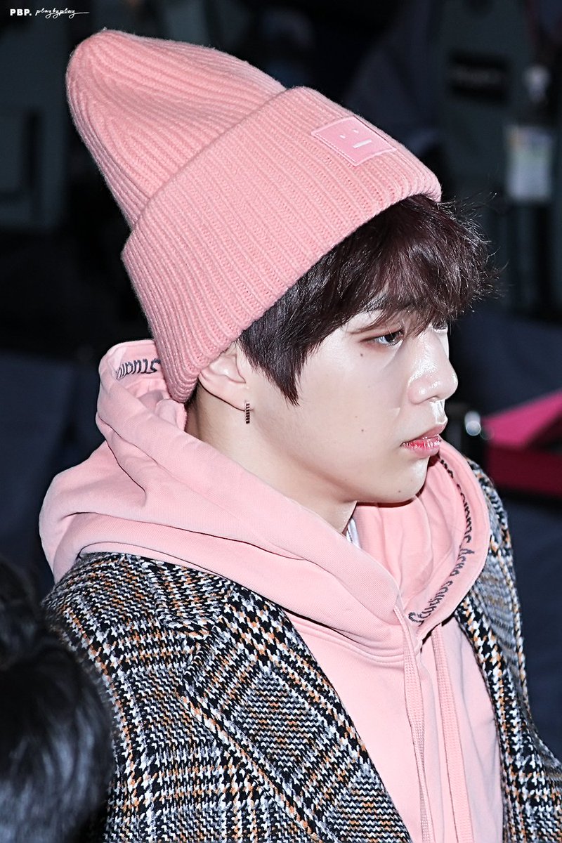 playbyplay1210's tweet photo. Pink boy!
#강다니엘 #kangdaniel #姜丹尼尔 #カンダニエル
🔗https://t.co/Ilq7K16T2D https://t.co/lISL3dj0Fx