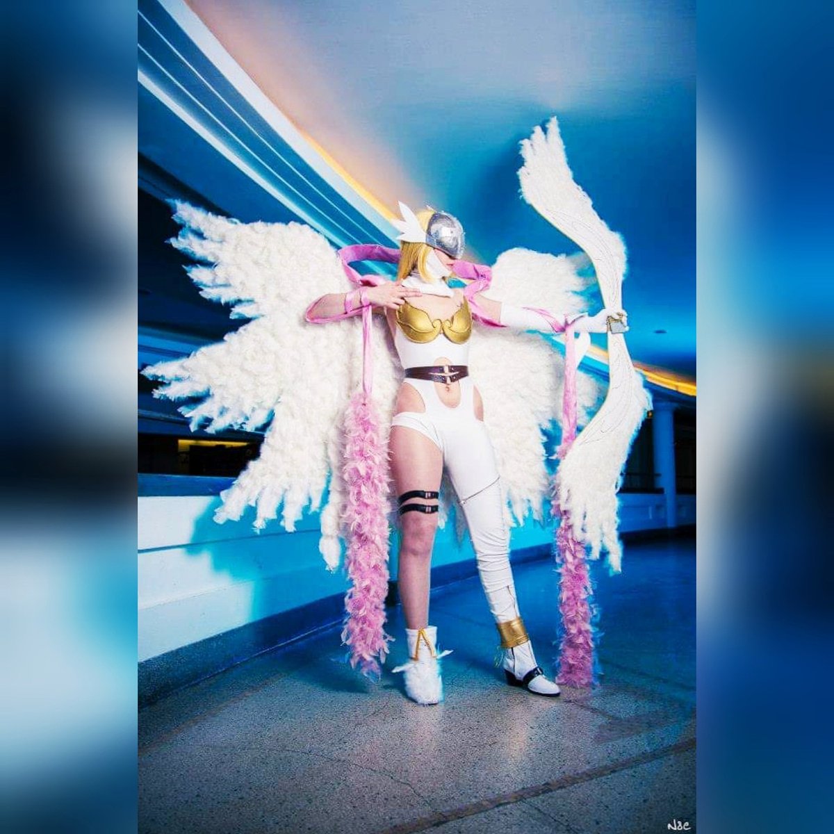 Mito_Lowe's tweet photo. En pleine nostalgie... Bientôt un autre costume de #Digimon en production ! 
#cosplay #cosplayergirl @sabansdigimon @bandai_digimon https://t.co/VZpWFhzGCt