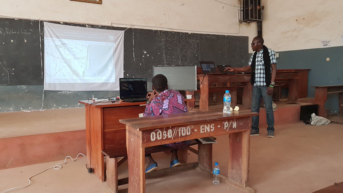 <a href="/absaliou/">Saliou ABDOU</a> parle de #OSM ici au <a href="/barcampbenin/">Barcamp Bénin</a> 2018. @kpossou_r <a href="/isocbenin/">Internet Society Chapitre du Bénin</a> <a href="/igbanetorg/">ONG IGBANet</a>