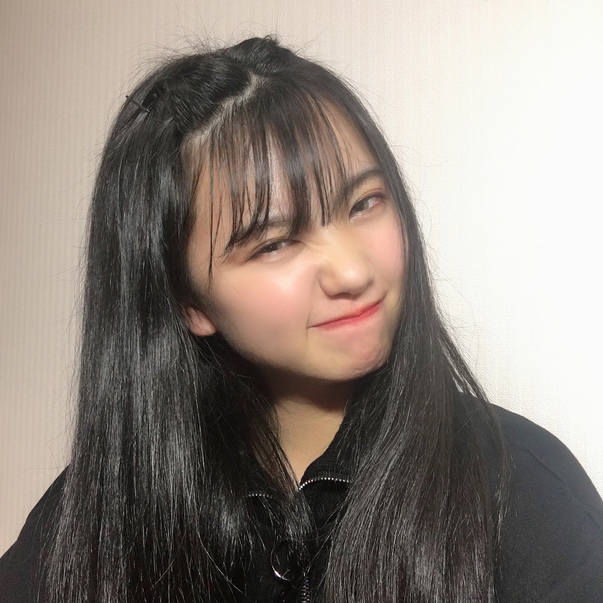 筒井結愛 ゆあてぃー インスタのストーリーで好評だった 髪型 調子乗って自撮りしてみた笑 どーですか ポプ戦 ゆあてぃー Jc3 中学生 前髪ヘアアレンジ T Co P36m4oyu0d Twitter
