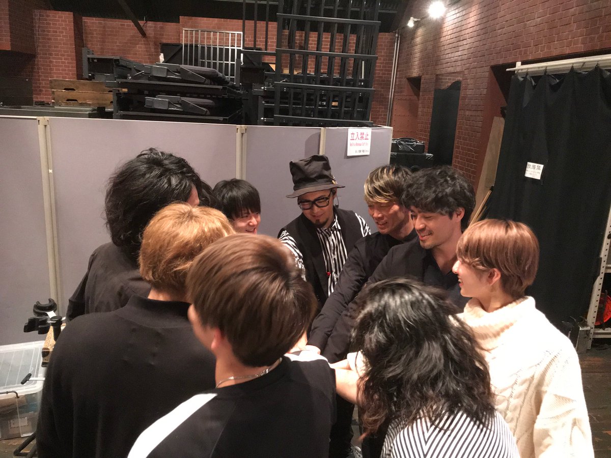 yamahaguitar_jp's tweet photo. #ISEKI さん #毎日がクリスマス #赤レンガ #エンタテインメント溢れる #素晴らしい #ワンマンライブ #キマグレン名曲 #メドレー や #井関製作所で製作された #ロケット品質 #フルアルバム #笑いあり涙あり #素敵なクリスマスライブでした #アコースティックギター #LL36ARE #LLISEKI #PU #system60 https://t.co/vY9yody1Tf