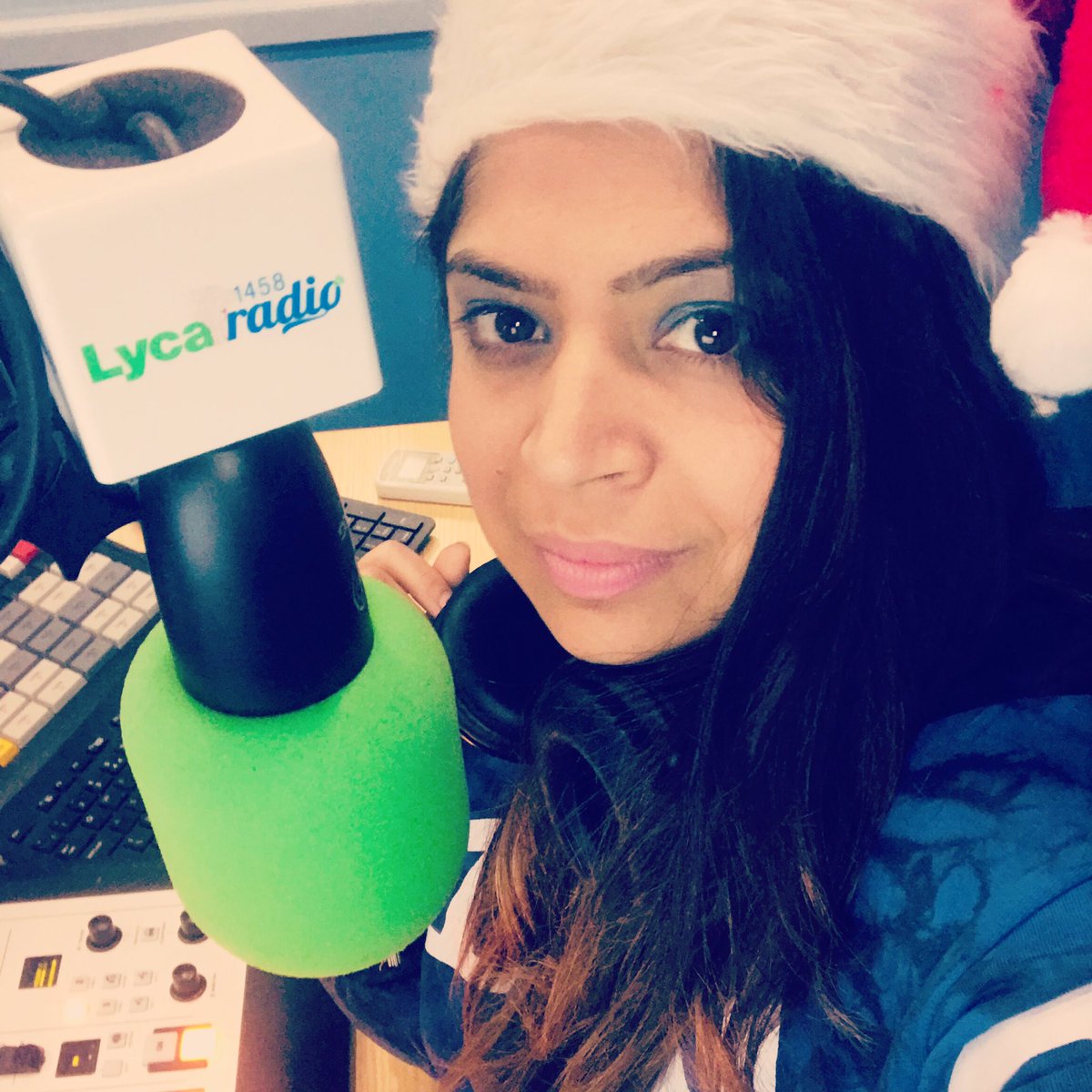 Join @LycaRadio1458 @shinnysheena  4-7pm #saturday fun #drivedate #christmasfever #xmas #partymode #familytime #foodtime #lifestyleupdates how to stay fit in #christmasspirit  along with #bollywoodupdates  #fununlimited