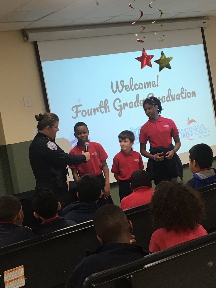 AmandaNiklaus's tweet photo. I can’t think of a better way to wrap our first semester than with the @TigersCypress 4th Grade GREAT Program Graduation! We are so appreciative of the incredible relationships our students have had a chance to build with @WestPalmPD! https://t.co/XgKiN41l3z