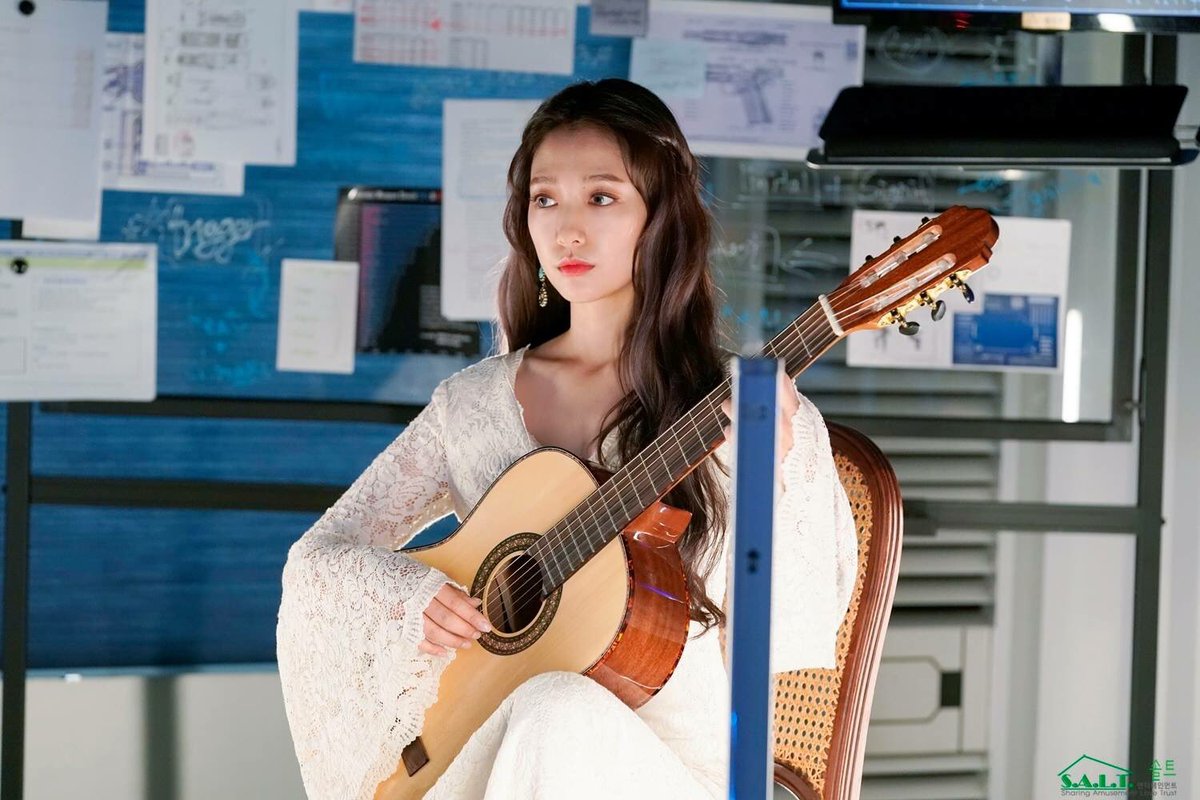 PSH_THAI's tweet photo. เอ็มม่า~ สวยจริงๆ😍

#พัคชินฮเย #ParkShinHye #박신혜 #MemoriesOfTheAlhambra #알함브라궁전의추억 #อาลัมบรามายาพิศวง #จองฮีจู #JungHeeJoo #정희주 

Cr. @2013_SALT FB https://t.co/qBDeF46DQT