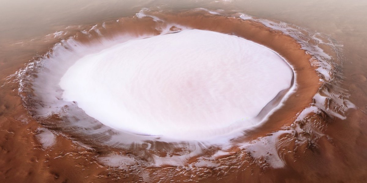 Bitteschonbrau's tweet photo. Astronomers released new photos of a Mars crater full of ice and it looks like a beautiful winter wonderland https://t.co/97KWU4vdh4 https://t.co/IGZiqWiswL