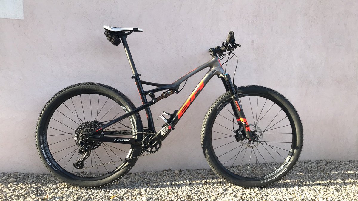 FEILLUBrice's tweet photo. Nouvelle machine à labourer les chemins 💫 @BH_Bikes #VTT #YaPlusK 😊👍 https://t.co/lowtdmVwey