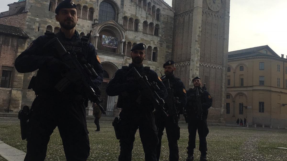 Sicurezza, a Parma le squadre antiterrorismo dei carabinieri parma.repubblica.it/cronaca/2018/1…