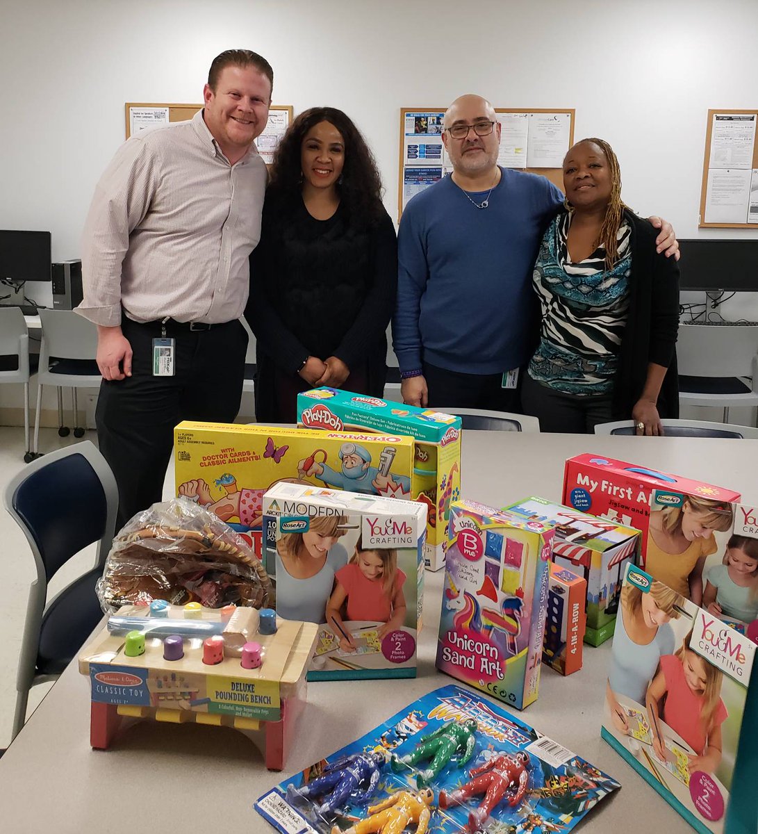 NYPD103Pct's tweet photo. A humble donation to #Fedcap, an organization that develops sustainable solutions for those with barriers toward economic well being, the 103rd Pct with the aid of toys-for-tots and a donation from the mother of Police Officer HametZ; six more families will not miss Christmas. https://t.co/G7QEHXp4A2