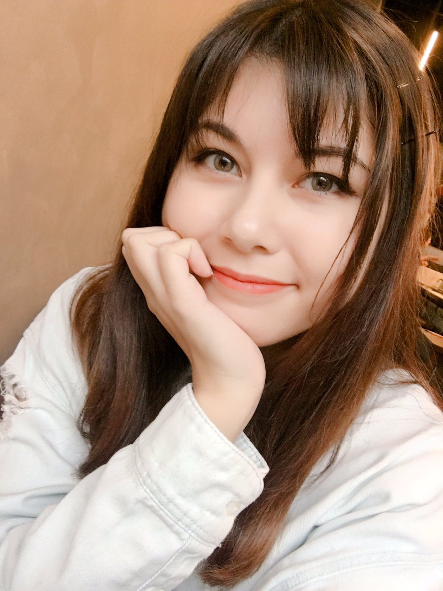 AllyHina's tweet photo. I‘m so glad that I finally met her again! We even had a sleepover at my place, we talked so so much 😂

Gonna upload this video tomorrow!!

I had a great time with her and great food ❤️ https://t.co/KNOJ8EXXyu