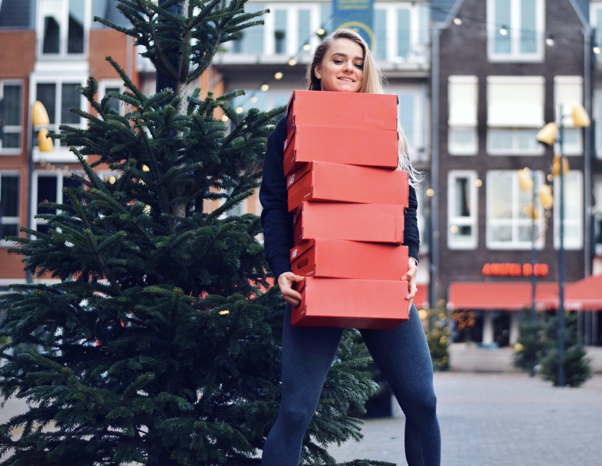 ⁣
As an athlete I use a lot of shoes. I usually recycle them by giving them to people in need. This Christmas I have the opportunity to donate brand new shoes to the <a href="/JCFoundation/">Johan Cruyff Foundation</a> 🎄⁣
⁣
Proud to be part of this #nbgivesback campaign ❤️❤️❤️