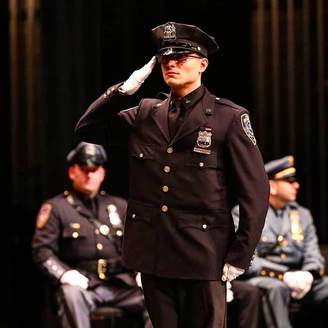 MtVernonPolice's tweet photo. On December 21, 2018, the Westchester County Police Academy had 86 Recruits graduate after 21 weeks of training. Fifteen of those Recruits are ours. You will start seeing them on the streets of Mount Vernon starting Monday. Congrats, do us proud! https://t.co/MgwAqBDqdr