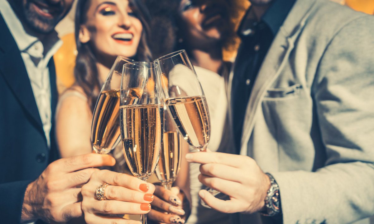 Merry Christmas and Happy Holidays from us here at White Pearl Limousines! We still have limos available for your work and holiday parties. Reserve yours today by phone or online. #YYC #NYE #Christmas