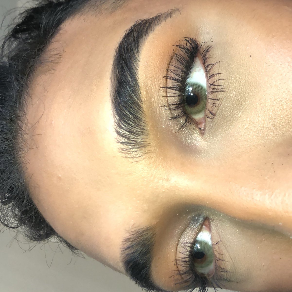 antoniobtwo's tweet photo. I added a few more coats and this is the result! Maybelline Colossal Volum’ Expresss https://t.co/Xg63xZ69XI