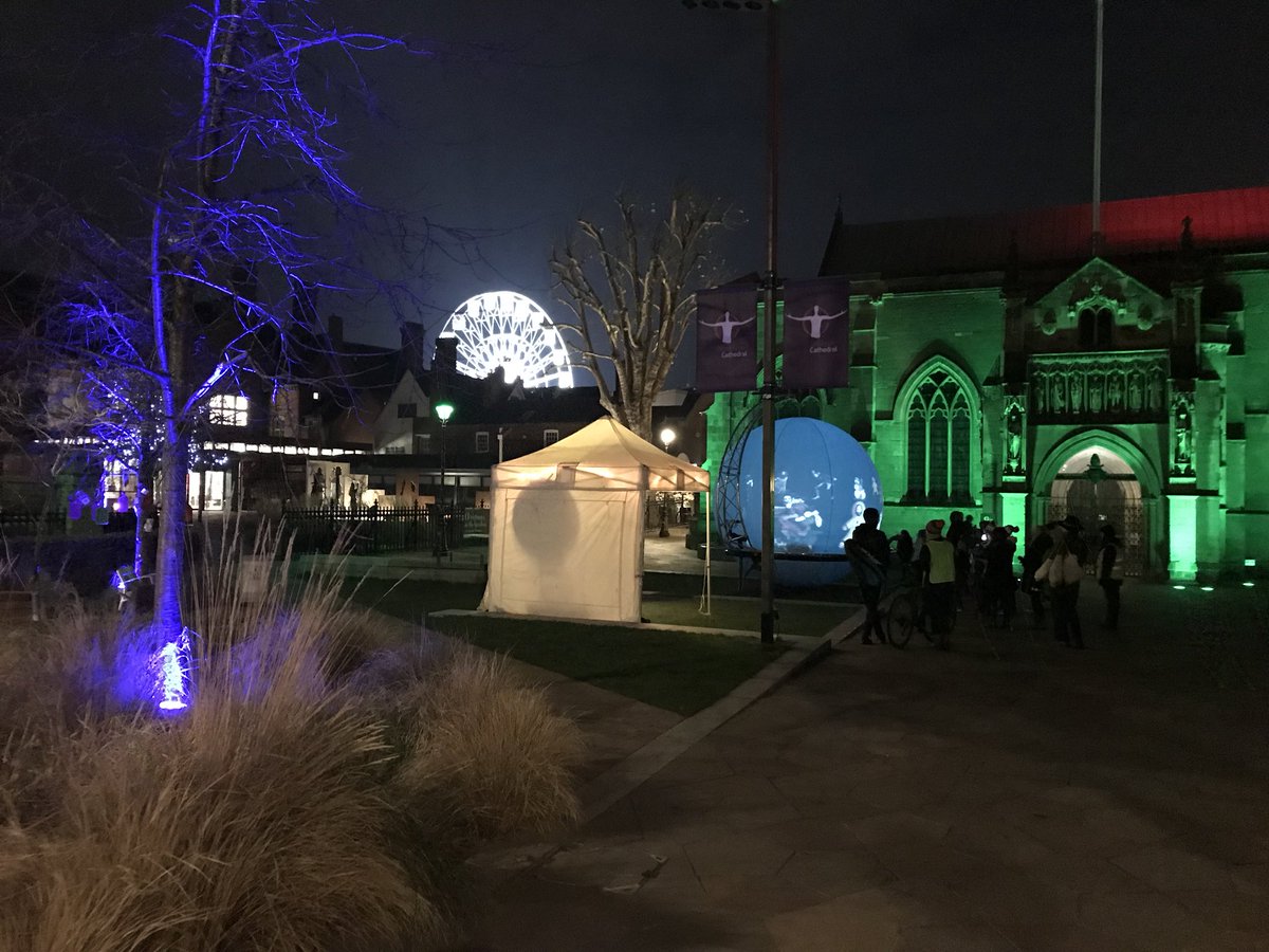 It’s your last chance to catch the #LightWeight in action this evening 5-10pm in #ChristmasInTheGardens <a href="/BIDLeicester/">BIDLeicester</a> <a href="/LeicsCathedral/">Leicester Cathedral</a> #ChristmasinLeicester