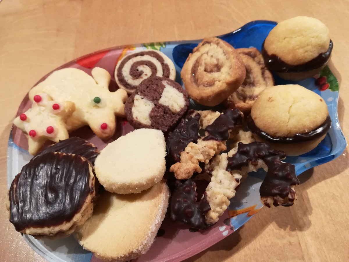 becki2412's tweet photo. #BeckisBakery #BeckiBackt
Plรครครครคtzchen. https://t.co/ze0IvbhEqK
