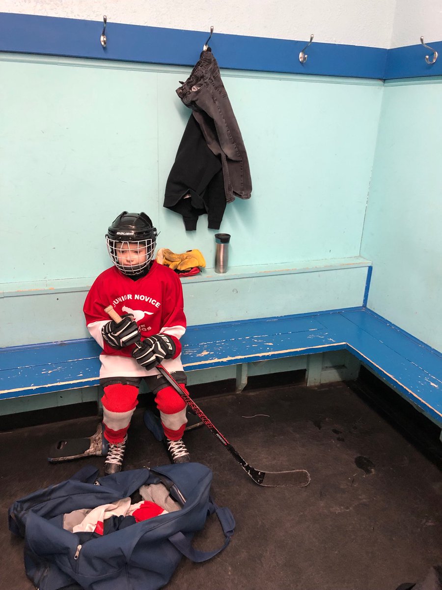 brfunk11's tweet photo. Want to thank the #maddogs hockey club for the use of their dressing room this morning!  Go Mustangs! https://t.co/zbjKluApm9