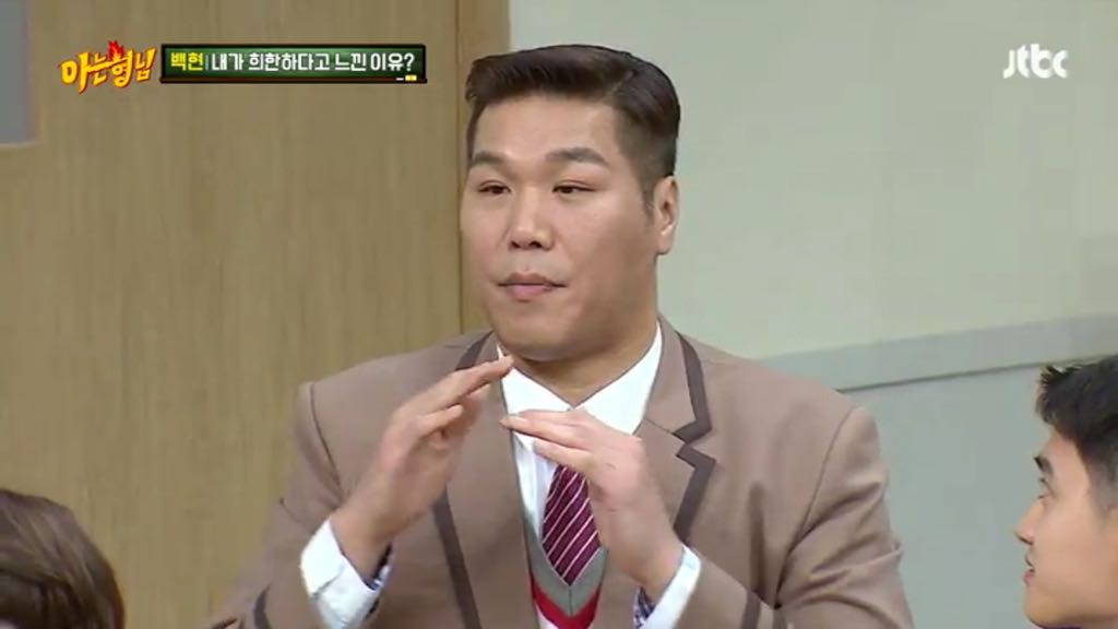 _930112_D's tweet photo. @_930112_D 구석에서 쳐다보는거 졸귀얌ㅜㅜㅜㅜㅜ https://t.co/6zp7EuKGcp