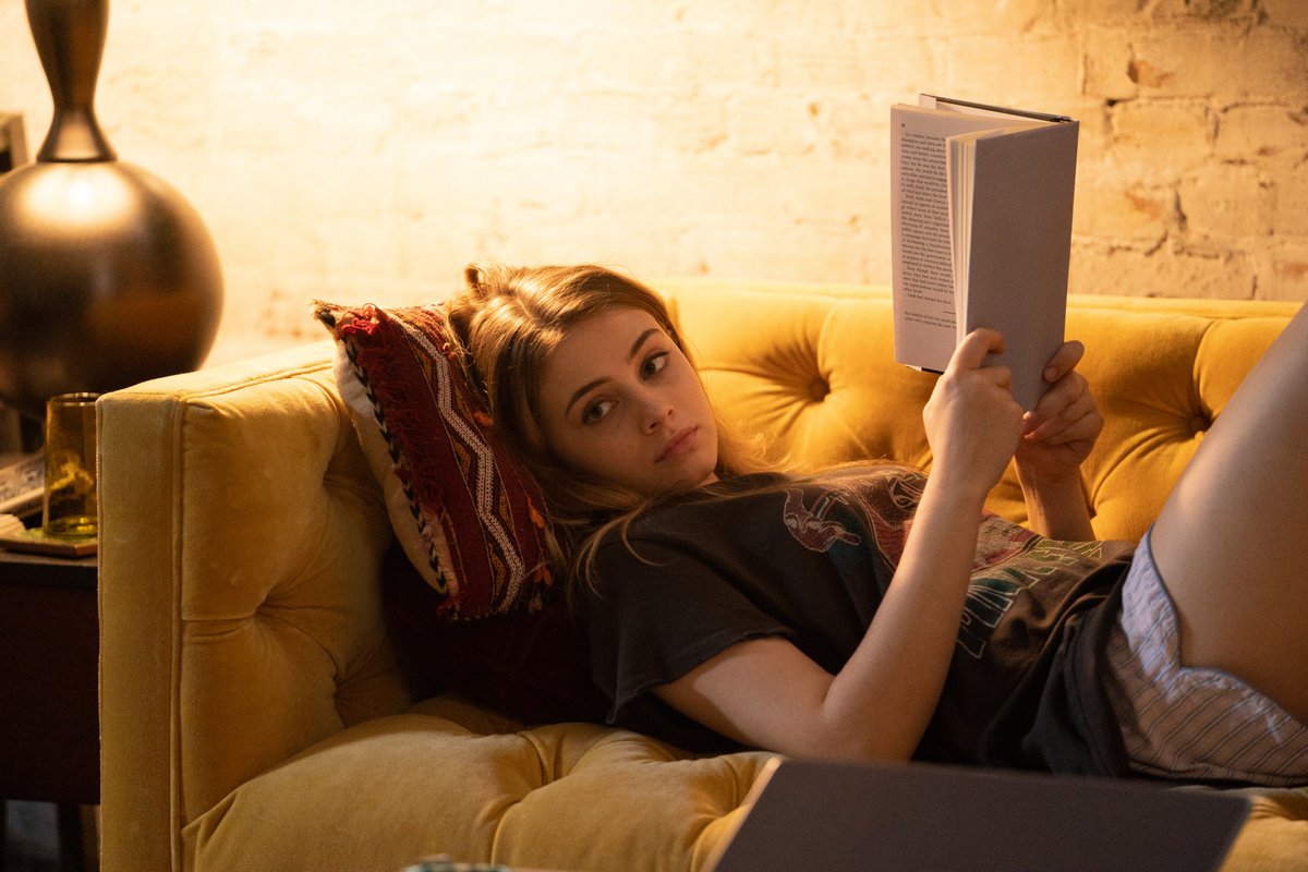 aftermovie's tweet photo. “If you aren’t affected somehow… you aren’t reading the right book.” #12DaysOfHessa https://t.co/SCMfPT1knf