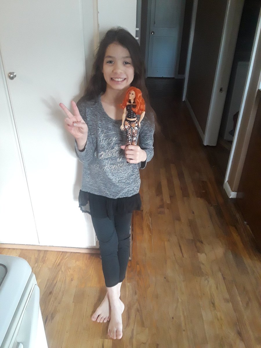 JadeBarclay77's tweet photo. My daughter Athena loves her @BeckyLynchWWE @WWE https://t.co/v6qqj6R6GH