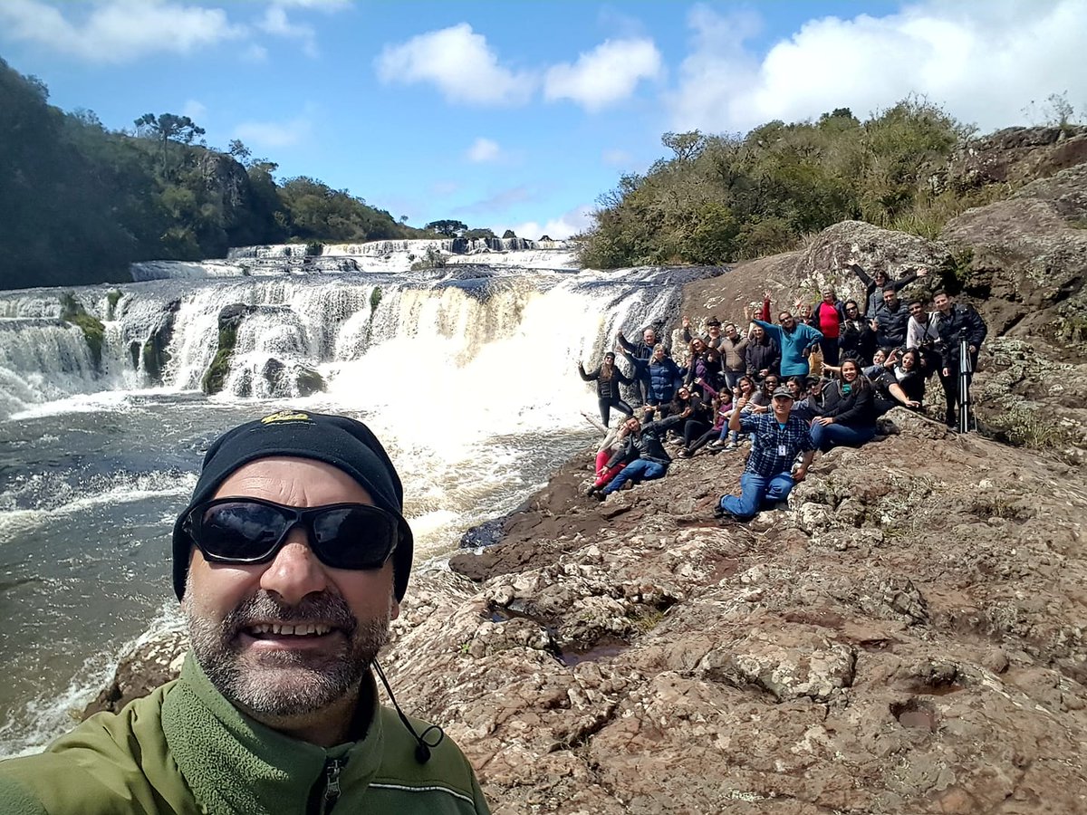 QUEM LEVA PARA OS CÂNIONS? 🚙
💡Nós indicamos: Téfo Turismo ➡ bit.ly/2EBsCvr
.
#cambaradosul #terradoscanions #aparadosdaserra #camposdecimadaserra