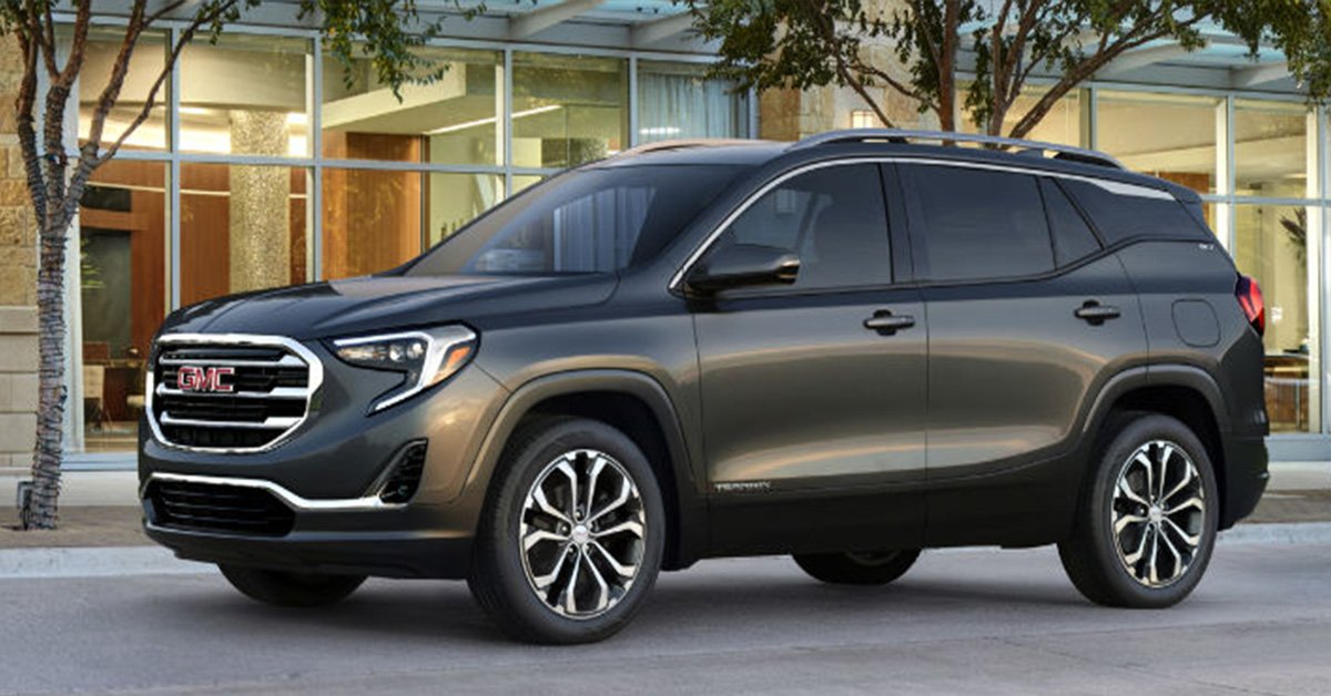 CastleBuickGMC's tweet photo. Need a Crossover with great lines, a quiet ride, and life-saving technology? The All-New 2019 GMC Terrain delivers with power from the outside to the inside. Find out more by calling us today. #GMC #Terrain https://t.co/ZqxgiMSE6p