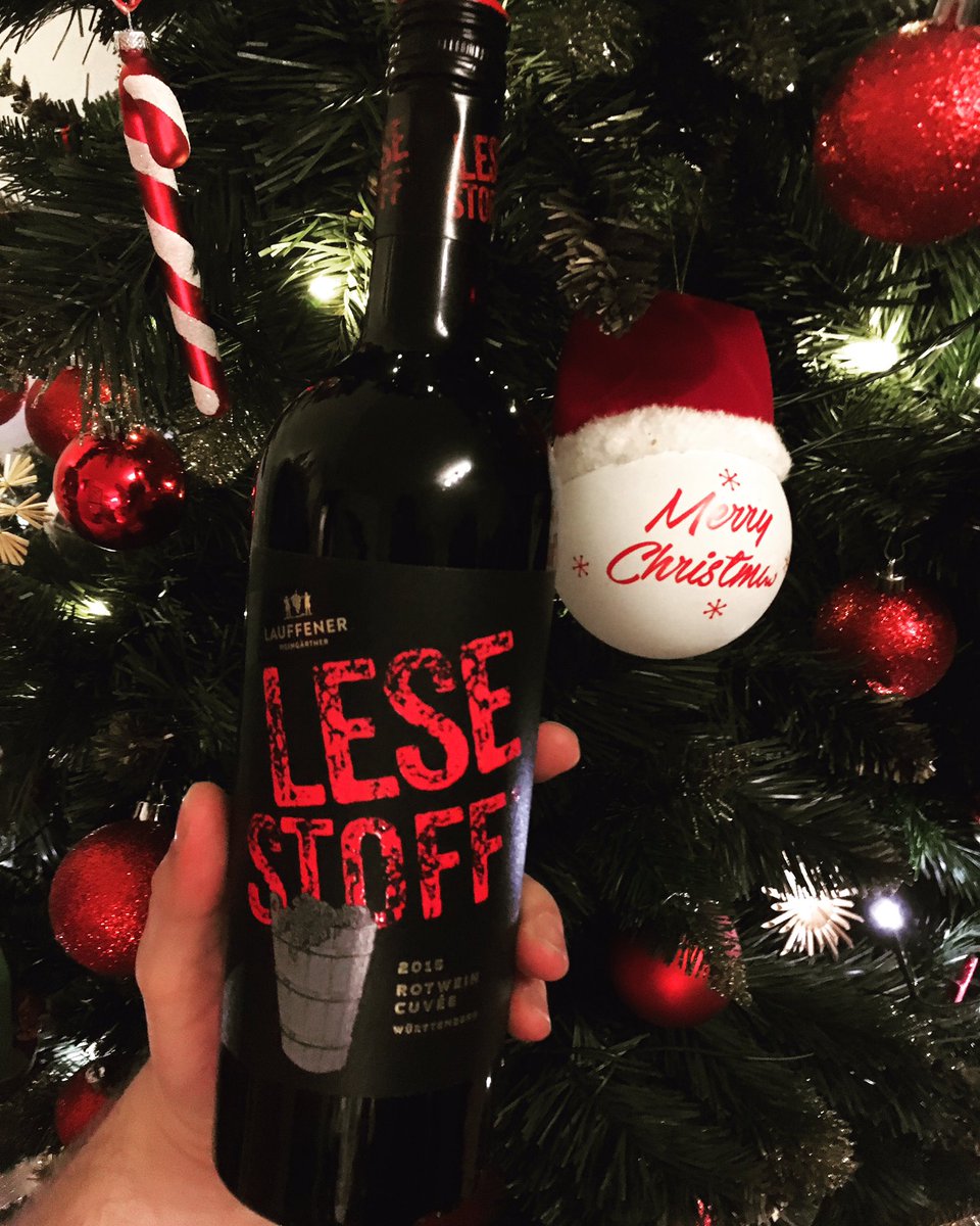 DanniClipper's tweet image. [unbezahlte Werbung]Auf der Suche nach dem perfekten Geschenk für d.Schreibkollegin und Freundin hab ich das hier gefunden! 😍 bei einem Gläschen Wein 🍷 schreibt es sich doch gleich leichter!Cheers😘 #Lesestoff #lesesucht #autorenleben #fröhlicheweihnachten #kollegin #freundin